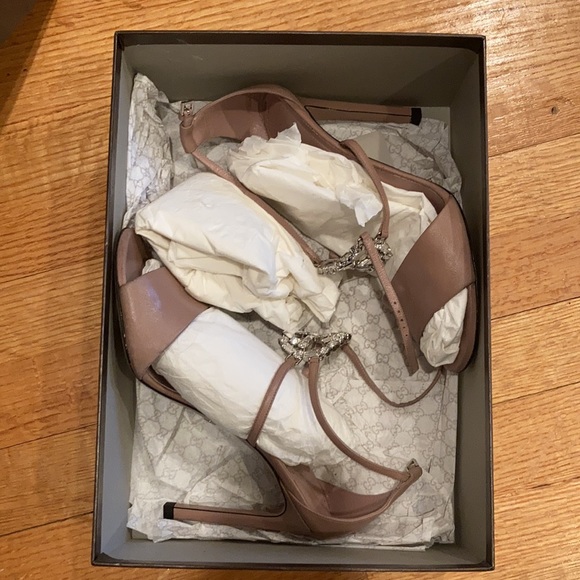 Authentic Gucci nude sandals leather made in Italy💞 - Picture 5 of 5